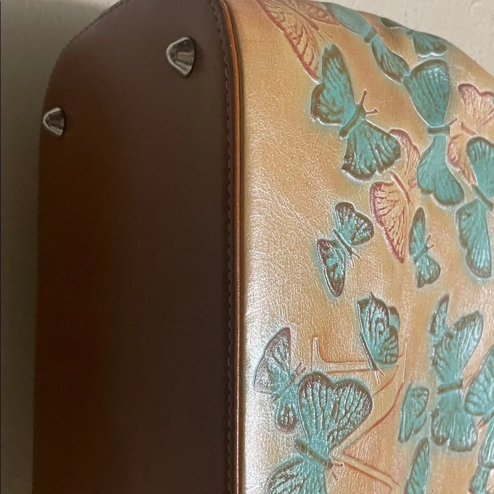 Butterfly Embossed Tan and Green Handbag - Picture 8 of 16